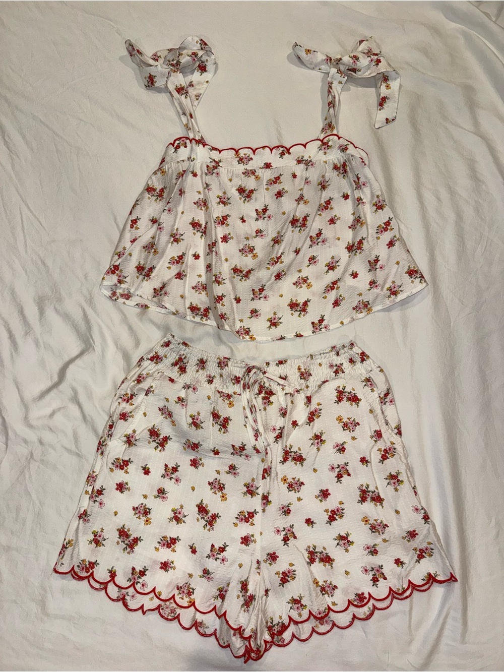 Floral Tie-Strap Cotton Set - White with Red Floral